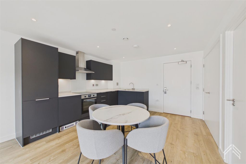 Property photo 2 of 14 2.Jpg