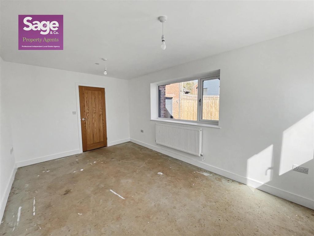 Additional image 18 of 5 bed detached house for saleCelynen Close, Newbridge NP11