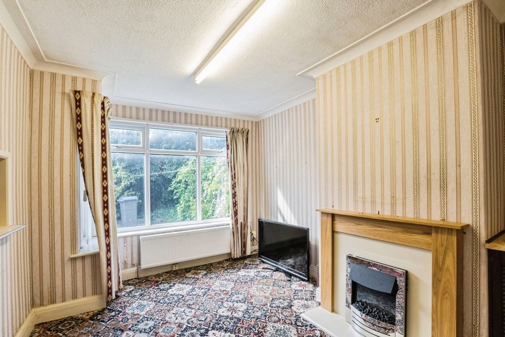 Property photo 3 of 20 Pbox-Img.Jpg