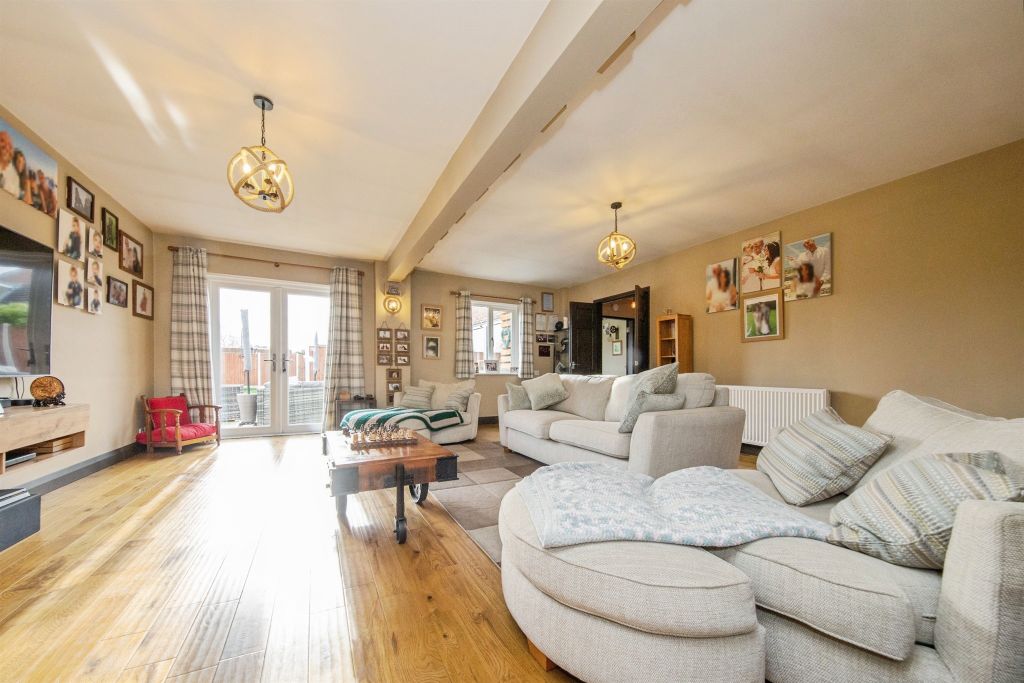 Property photo 1 of 28