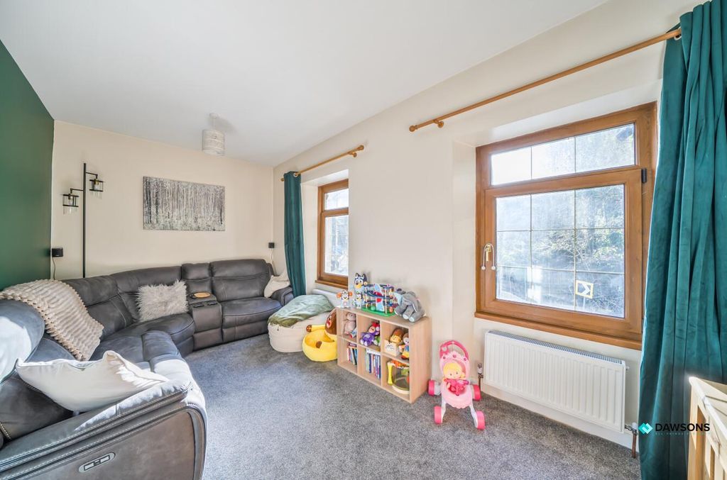 Property photo 3 of 29