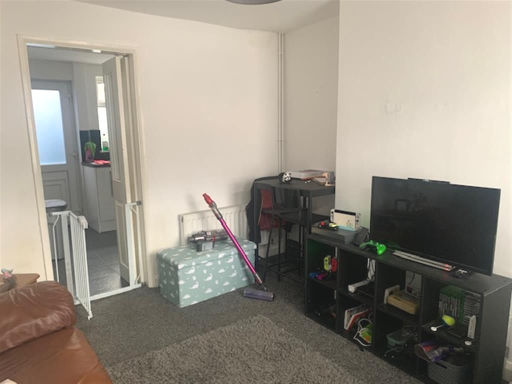 Property photo 3 of 8