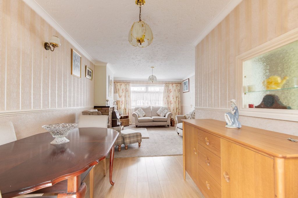 Property photo 3 of 15 Picture No. 13