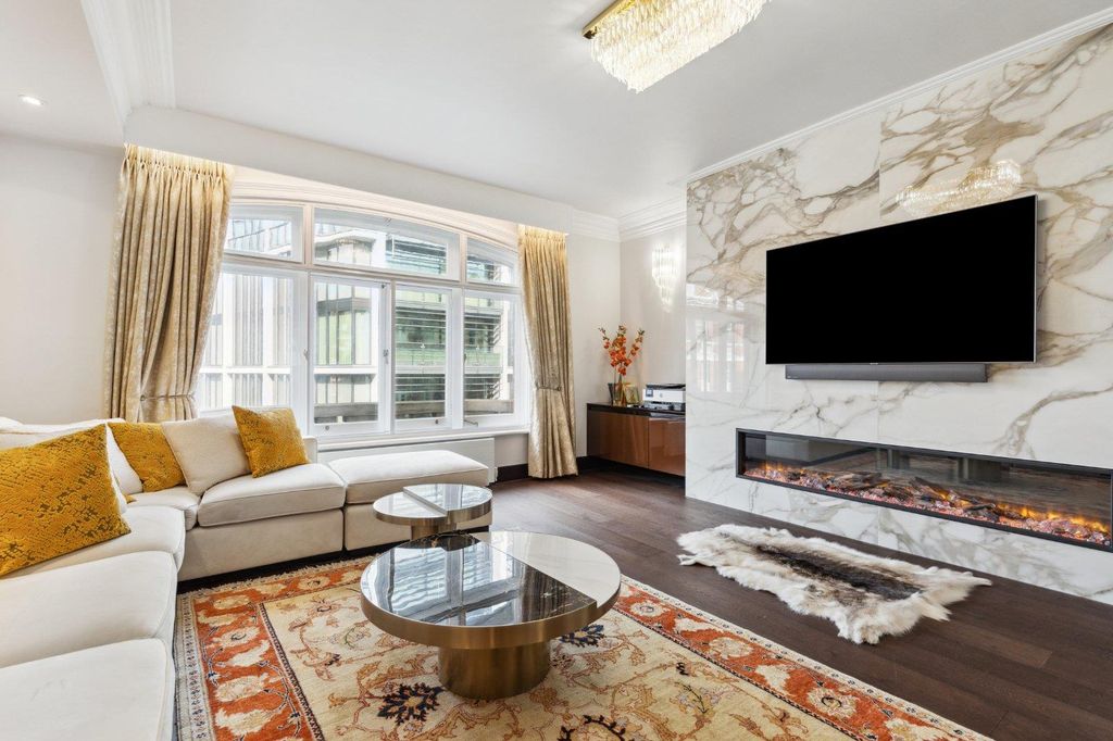 Property photo 2 of 12 Image