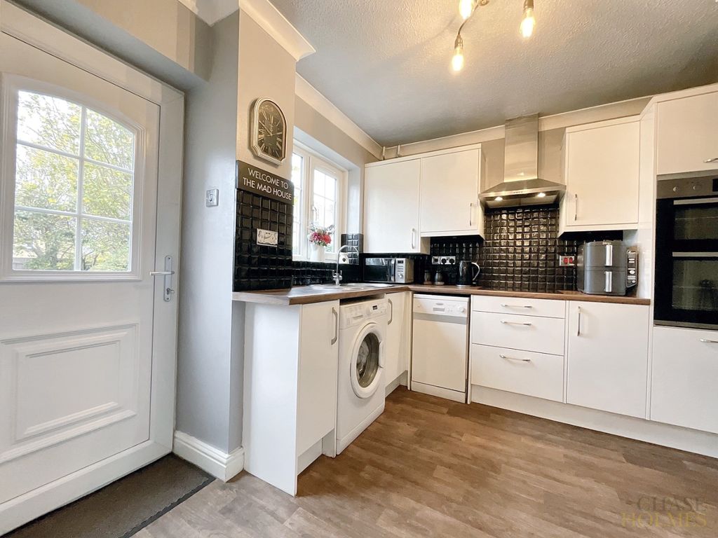 Property photo 3 of 22 4633225