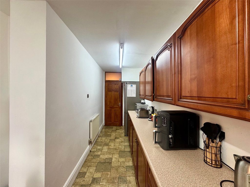 Property photo 3 of 17 Picture No. 08