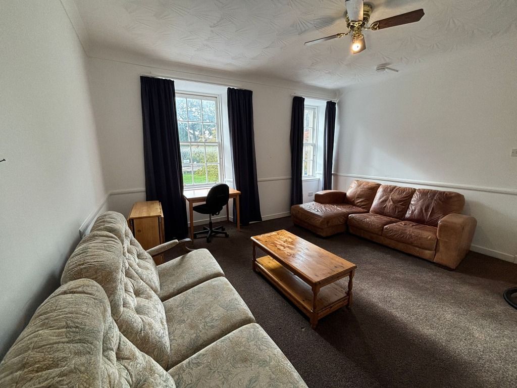 Property photo 3 of 10 Photo 3