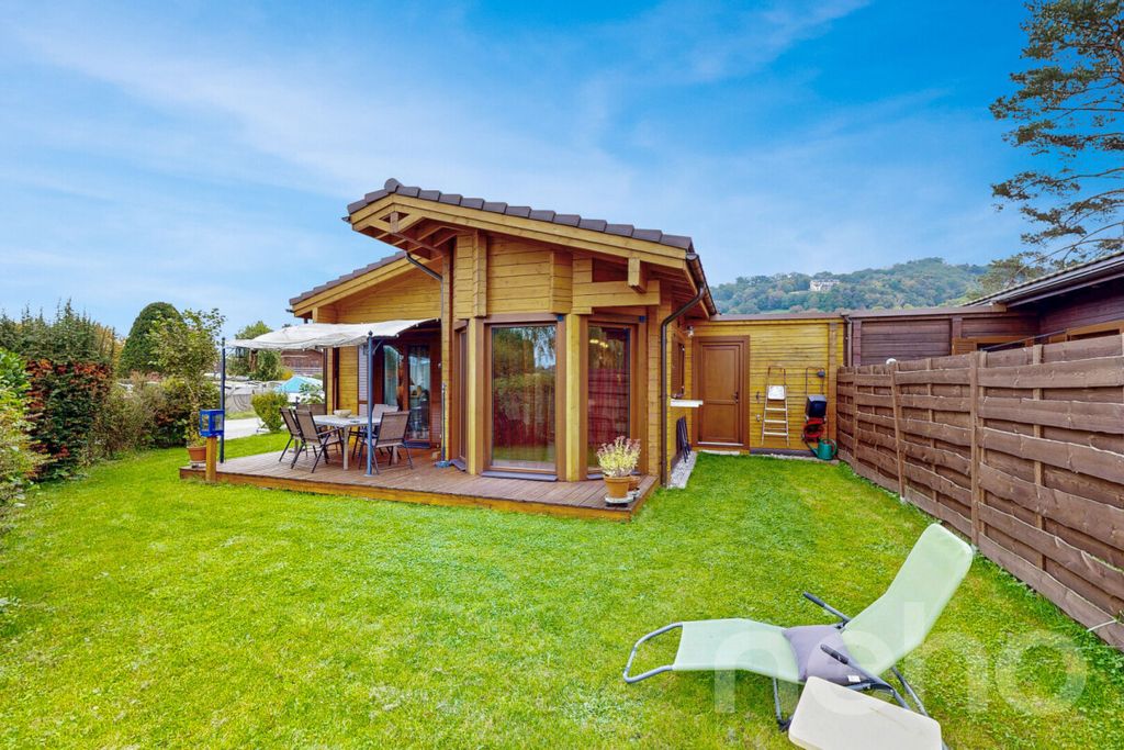 Property photo 2 of 13