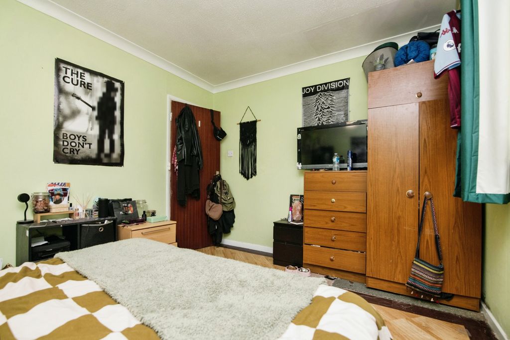 Additional image 11 of 2 bed flat for saleHaden Hill Road, Halesowen B63