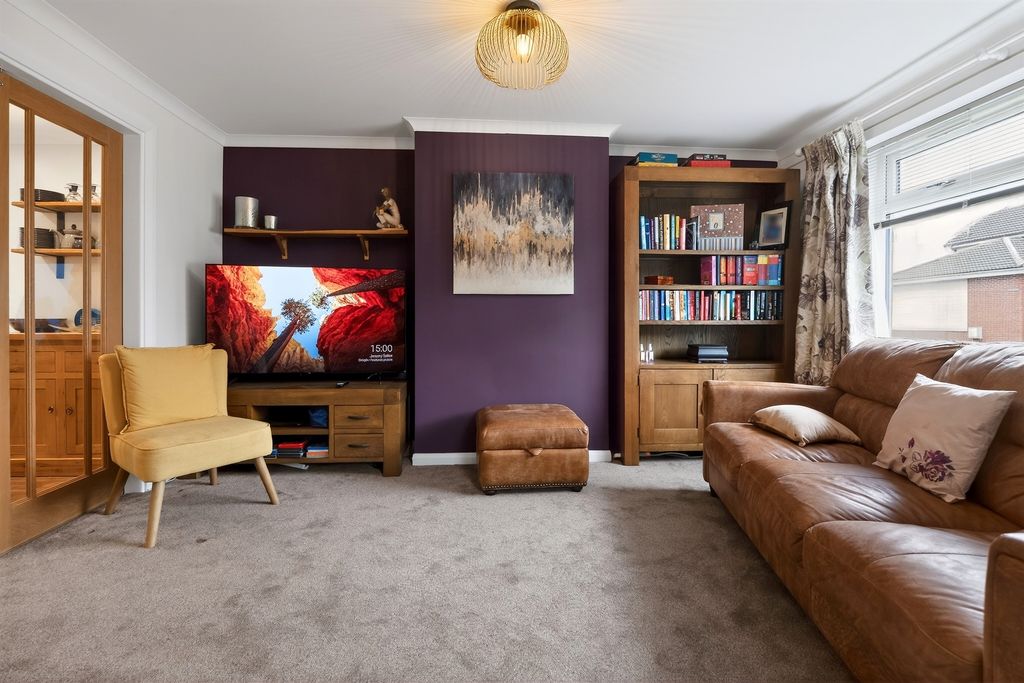 Property photo 2 of 24