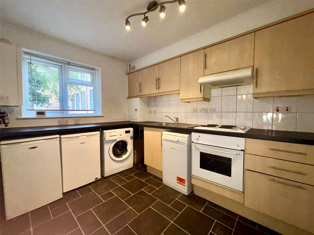 Property photo 2 of 7 Picture No. 01