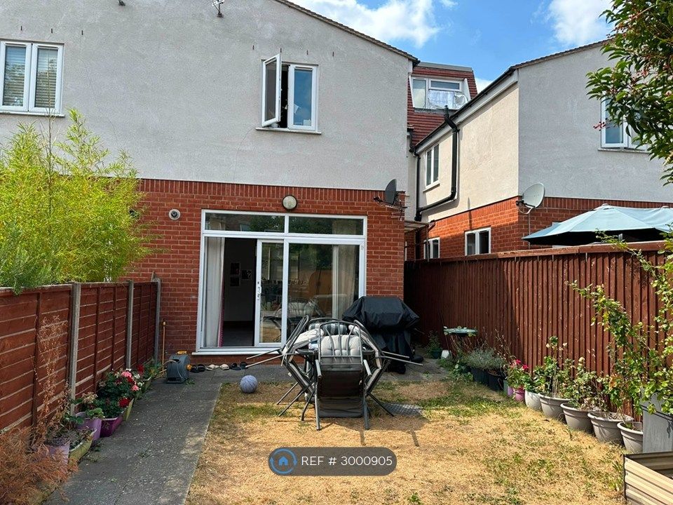 Property photo 3 of 14