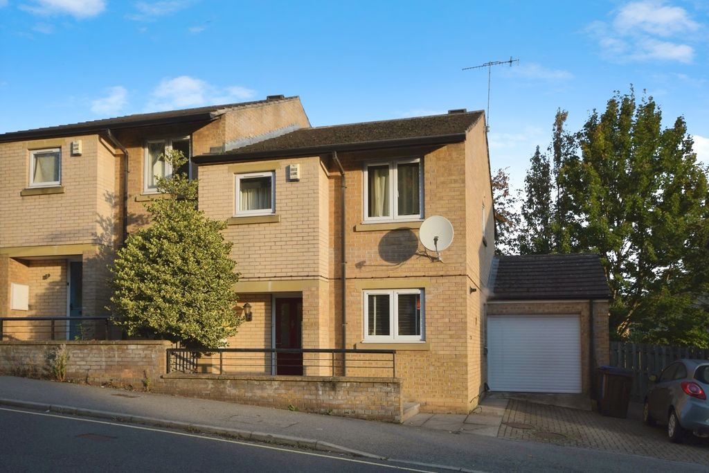 Property photo 1 of 17 Photo