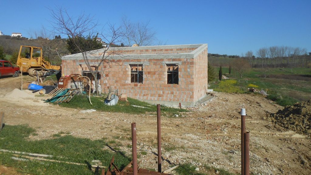 Property photo 3 of 8