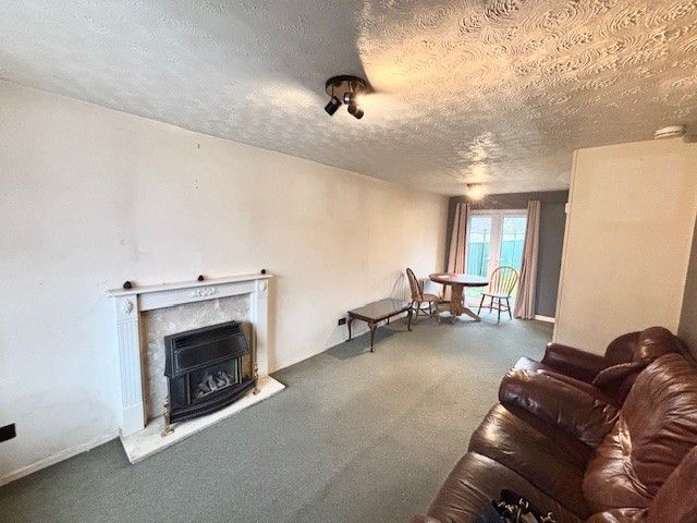 Property photo 2 of 9 Image