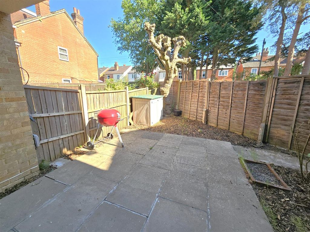 Property photo 3 of 14 Patio &amp; Garden.Jpg