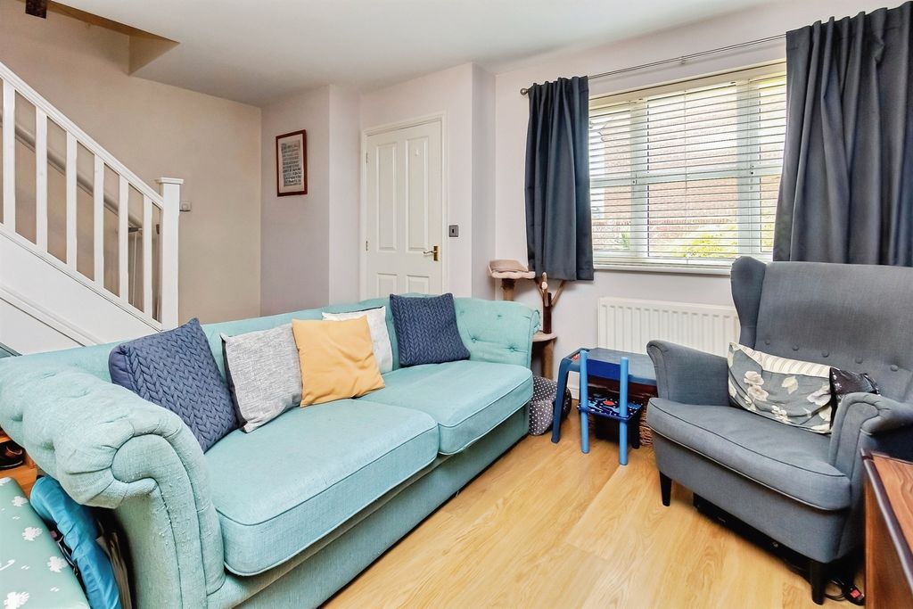 Property photo 2 of 23