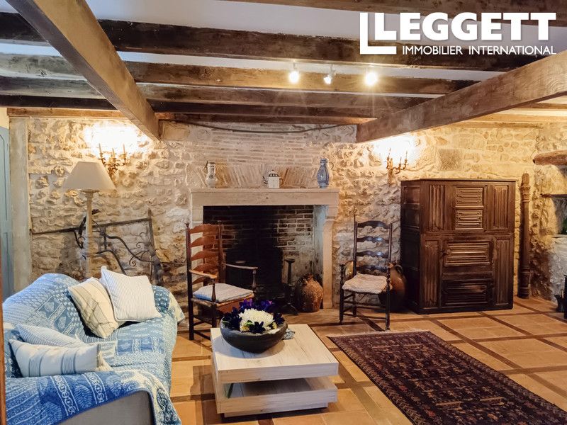 Property photo 3 of 10