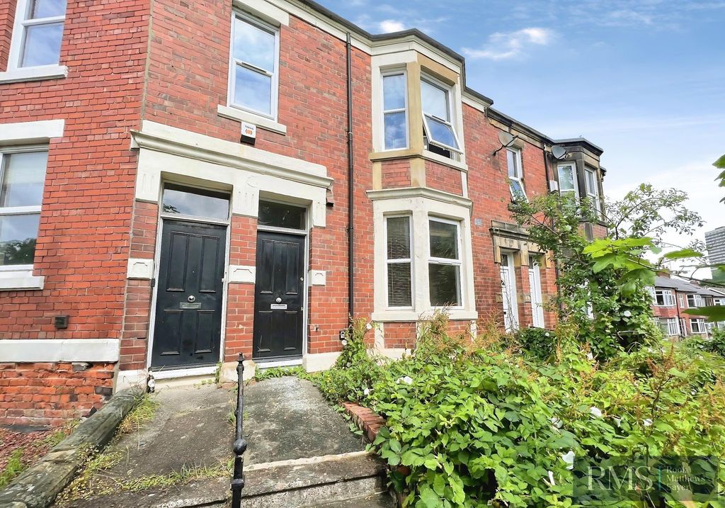 Property photo 1 of 7 Photo 5