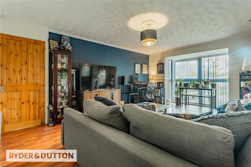 Property photo 2 of 16 Picture No. 03