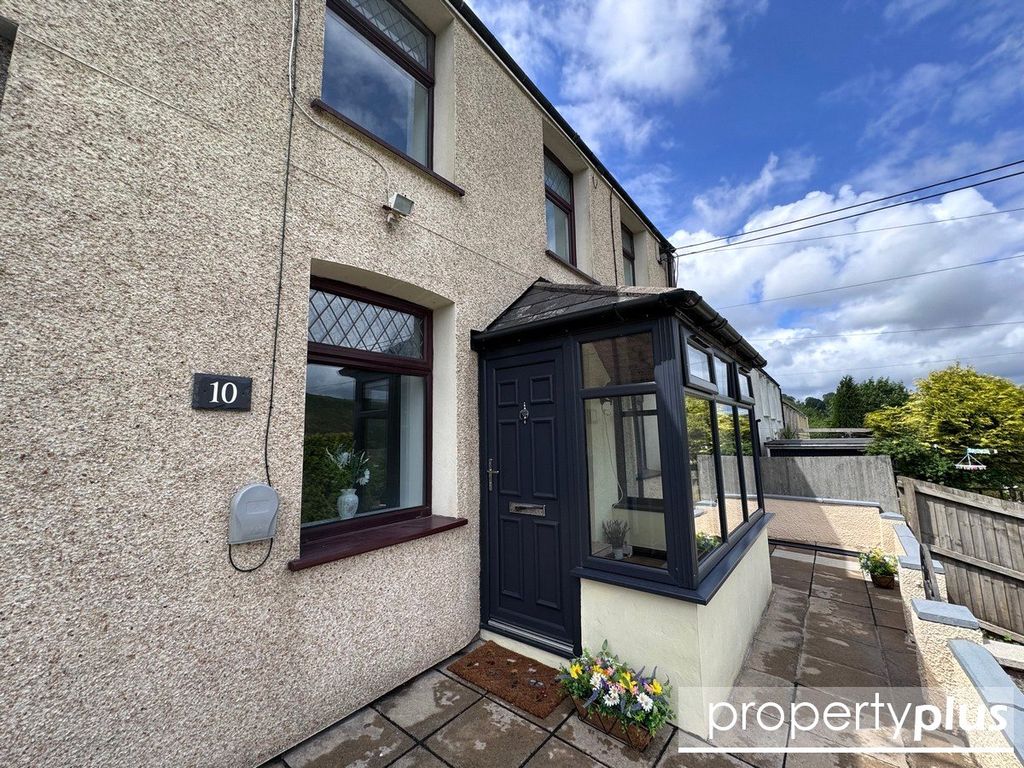 Property photo 1 of 16 Picture No. 02