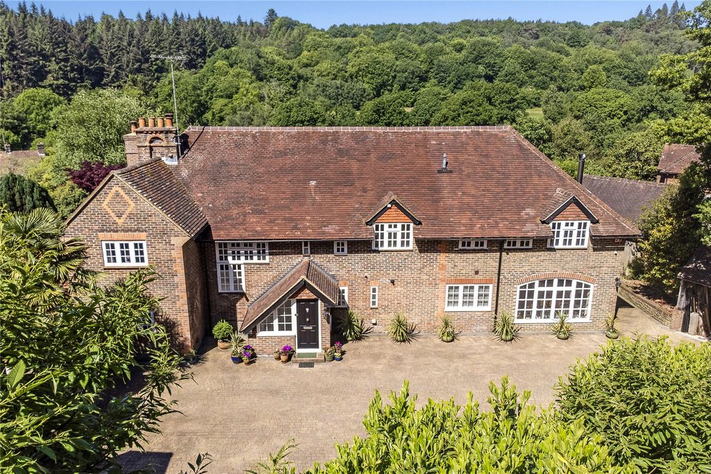 Property photo 1 of 41 Picture No. 06