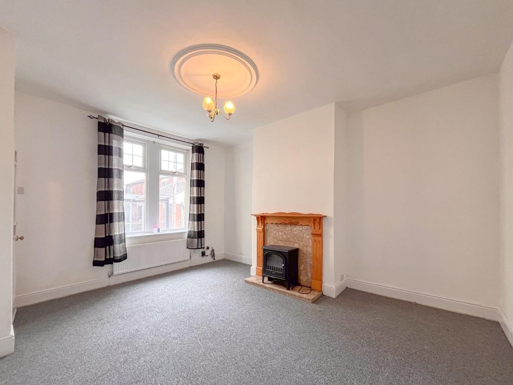 Property photo 2 of 12 Img_0035.Jpg