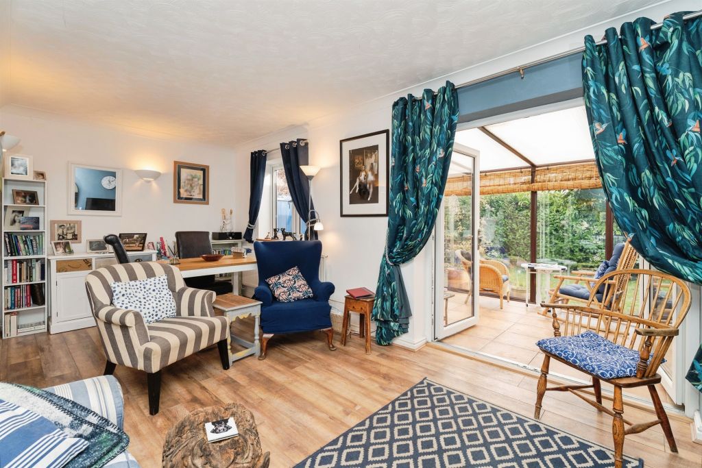 Property photo 2 of 14