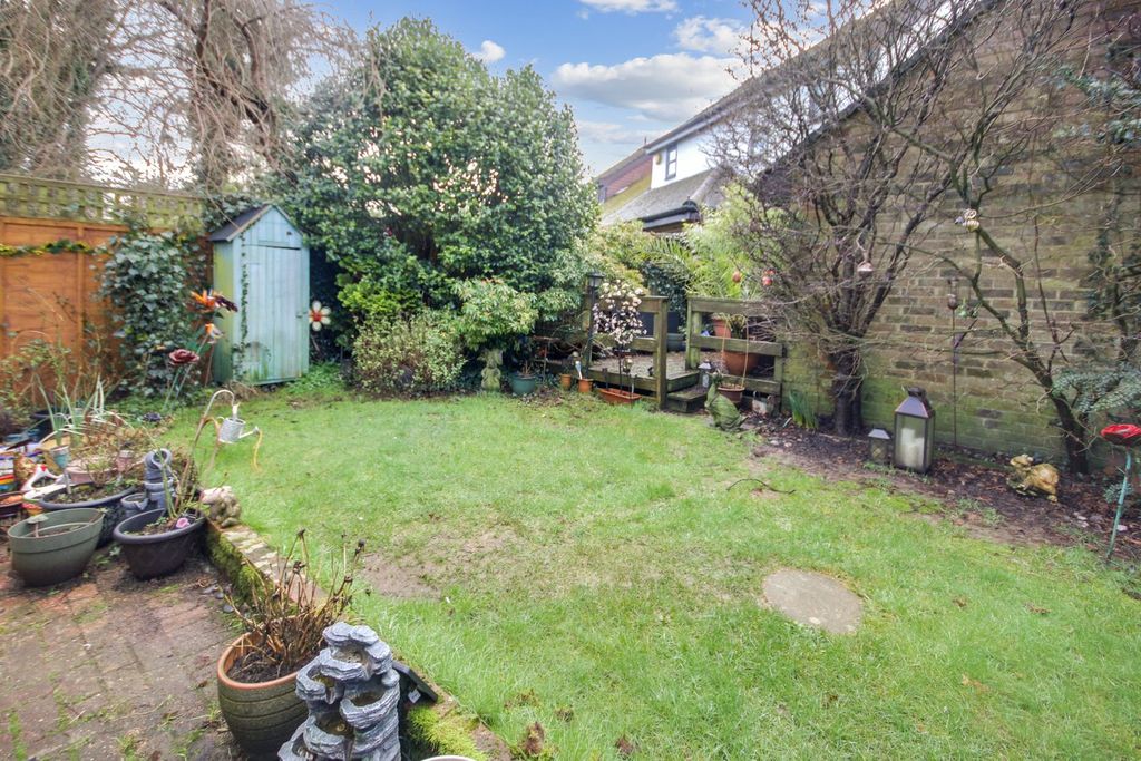 Property photo 2 of 13