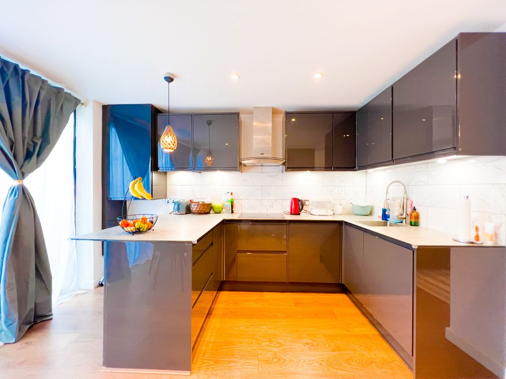 Property photo 2 of 13 Gallery