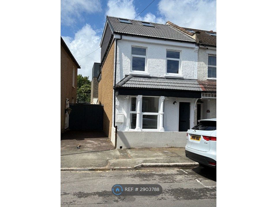 Property photo 3 of 31
