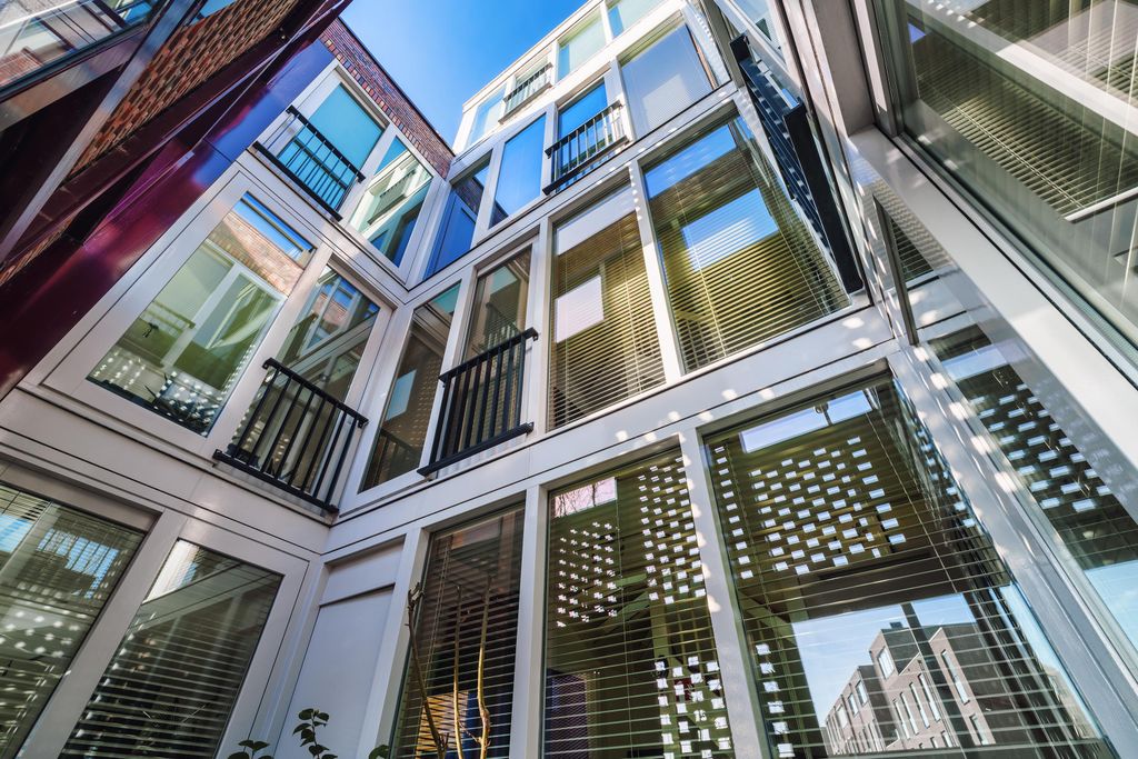 Property photo 3 of 33