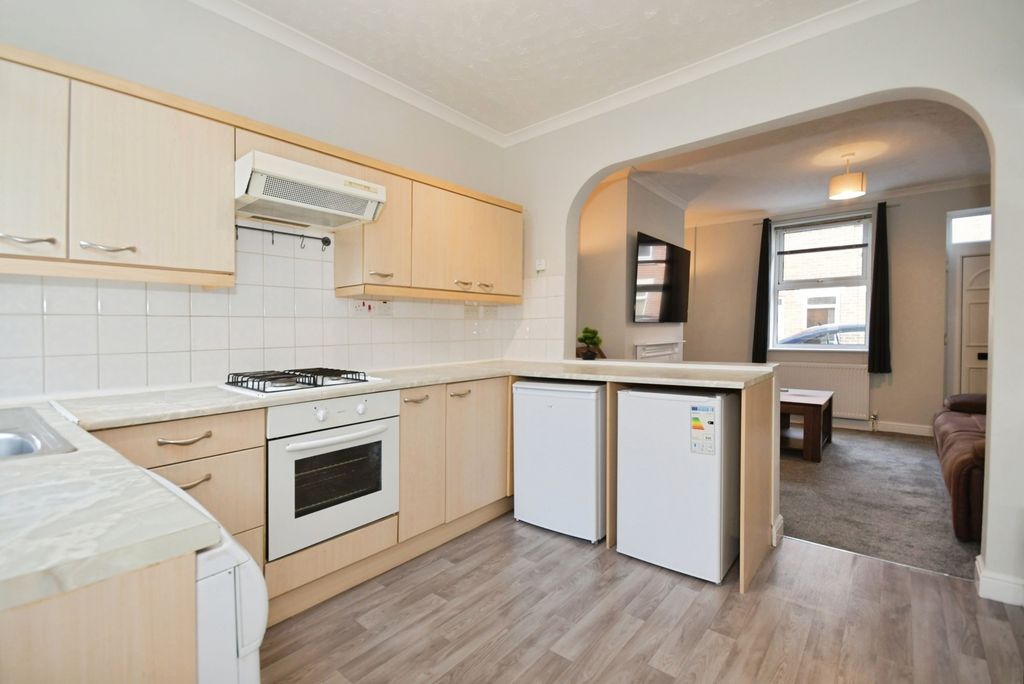 Property photo 2 of 11 Pbox-Img.Jpg