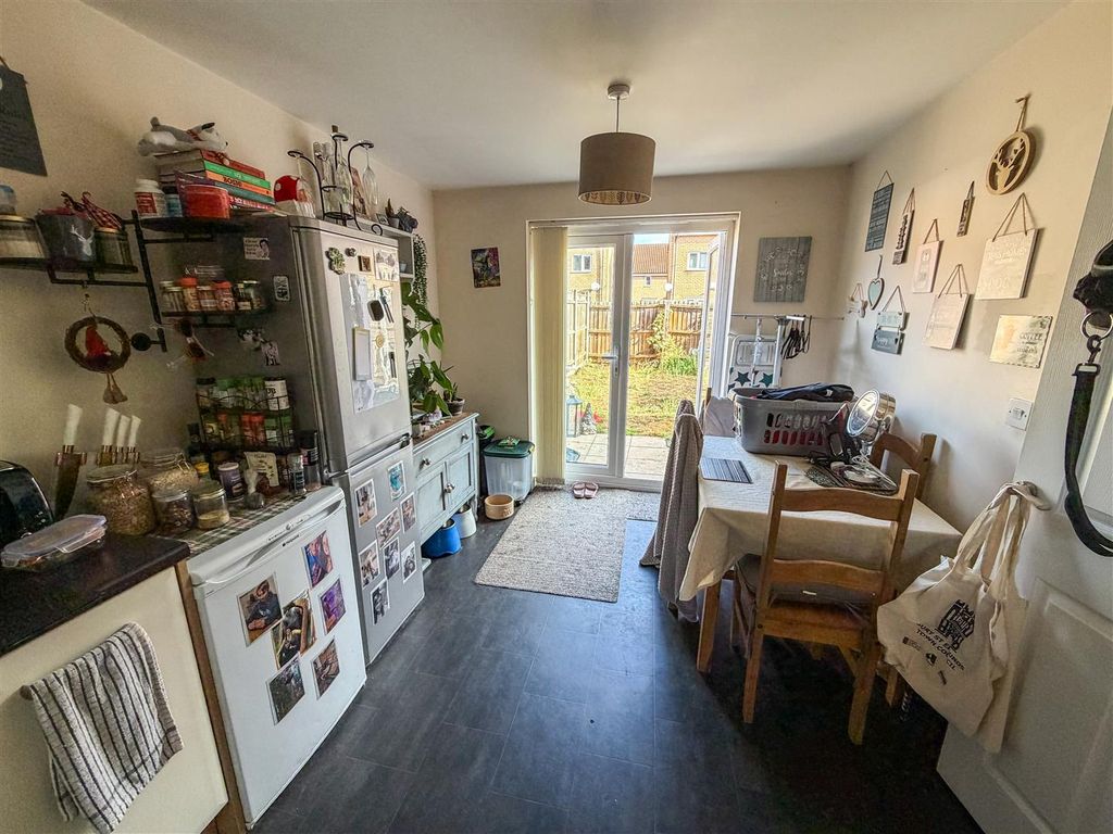 Property photo 3 of 15 Tlc_Fc4E3ce2-9c17-4A15-B778-8Bf3E6A36727_96Ec2B5.J