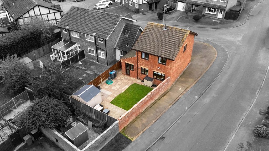 Property photo 2 of 23