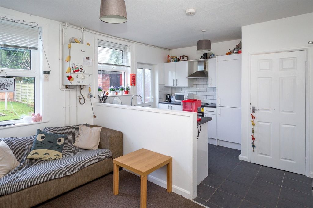 Property photo 2 of 8 Picture 2