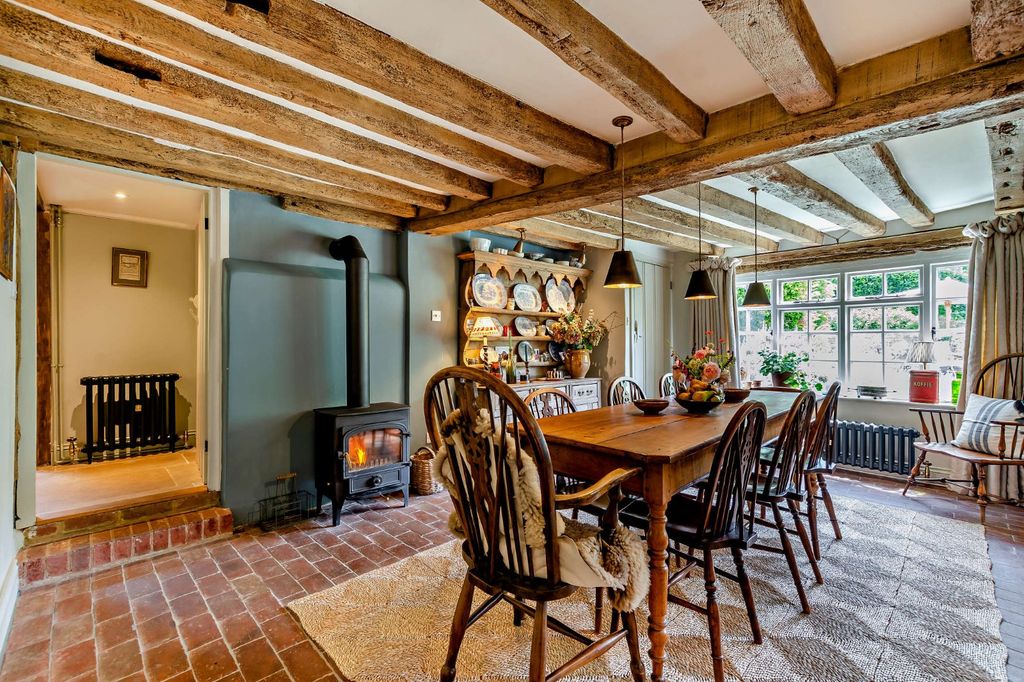 Property photo 2 of 25 Dining