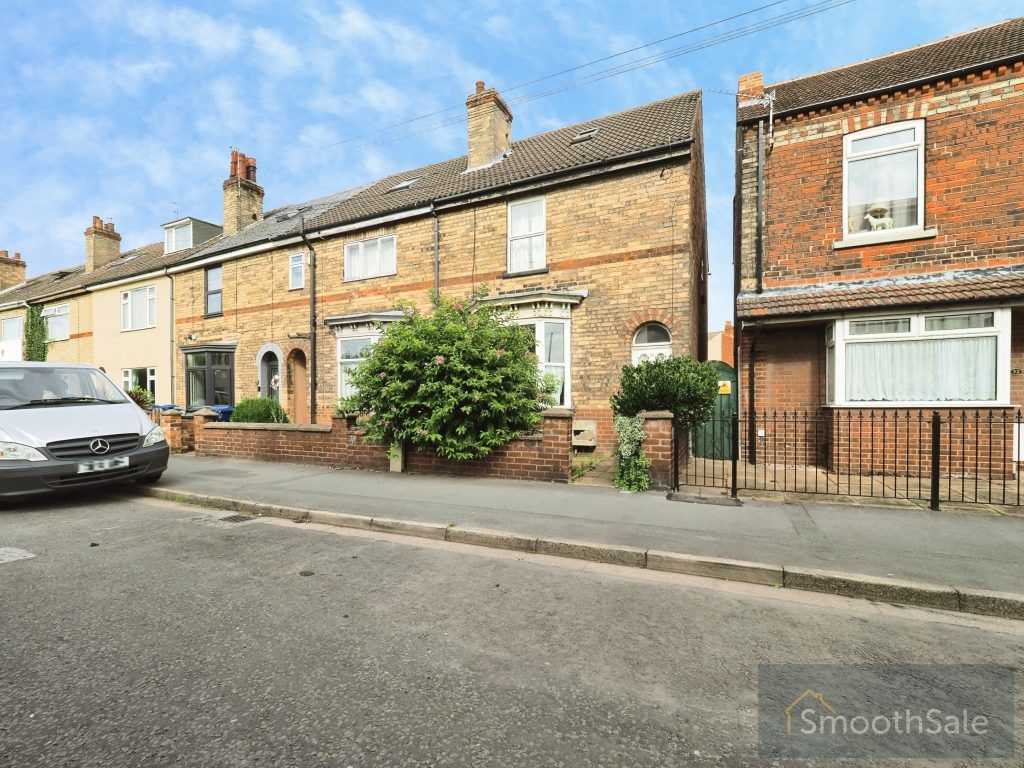 Property photo 1 of 32