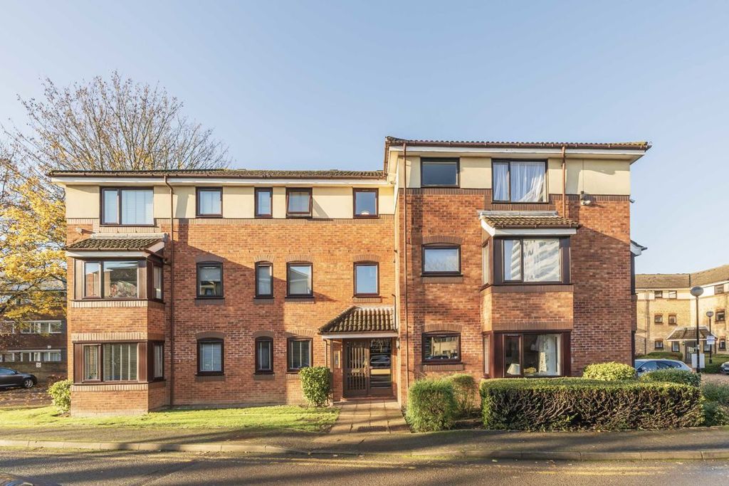 Property photo 1 of 6