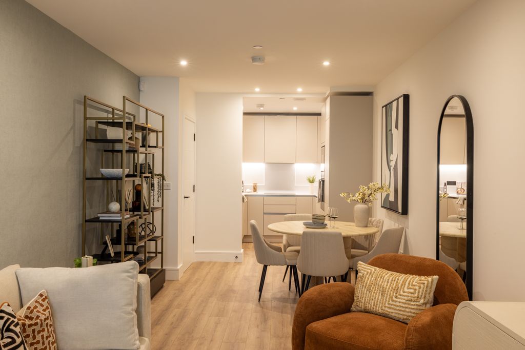 Property photo 3 of 28