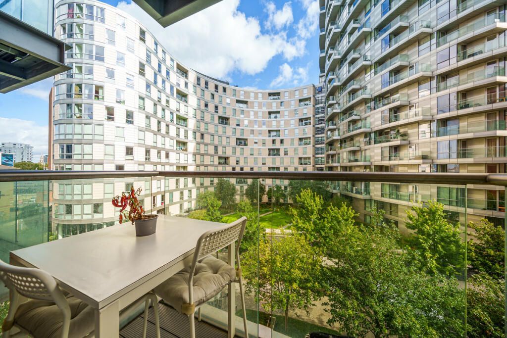 Property photo 2 of 8 View 