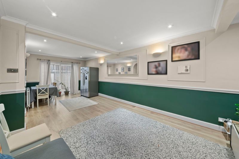 Property photo 3 of 13 Photo 9