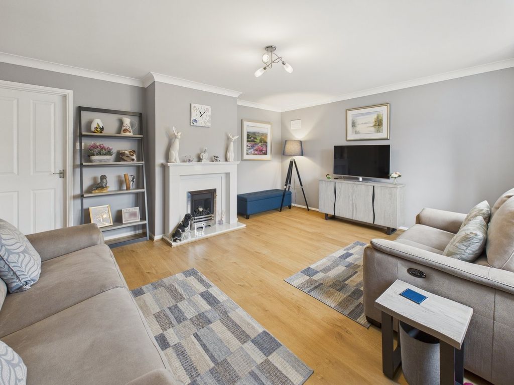 Property photo 2 of 23