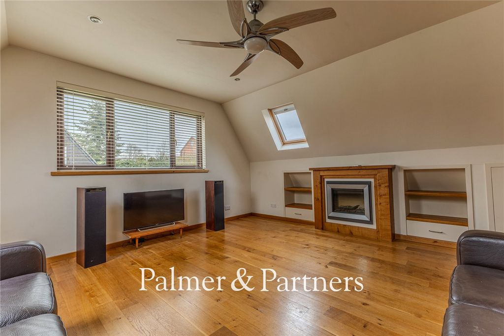 Property photo 3 of 30 Picture No. 04