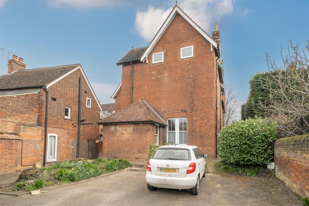 Property photo 2 of 13 1429818-3.Jpg