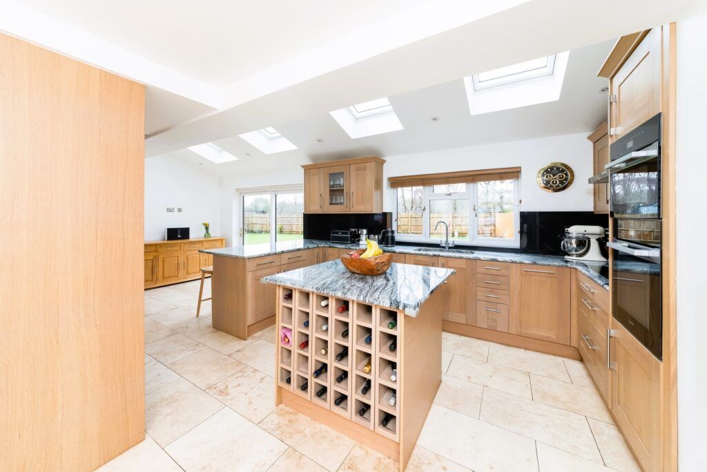 Property photo 2 of 17 404