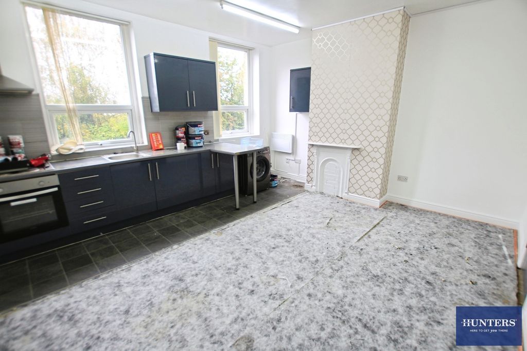 Property photo 2 of 15 Pbox-Img.Jpg