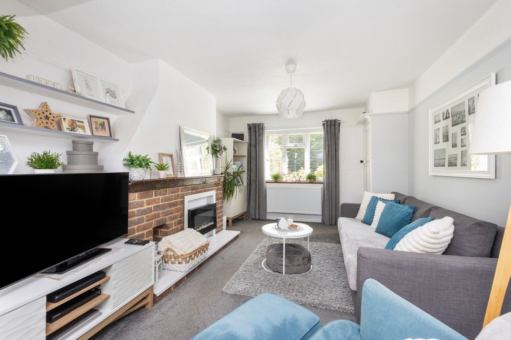 Property photo 3 of 13 5254095
