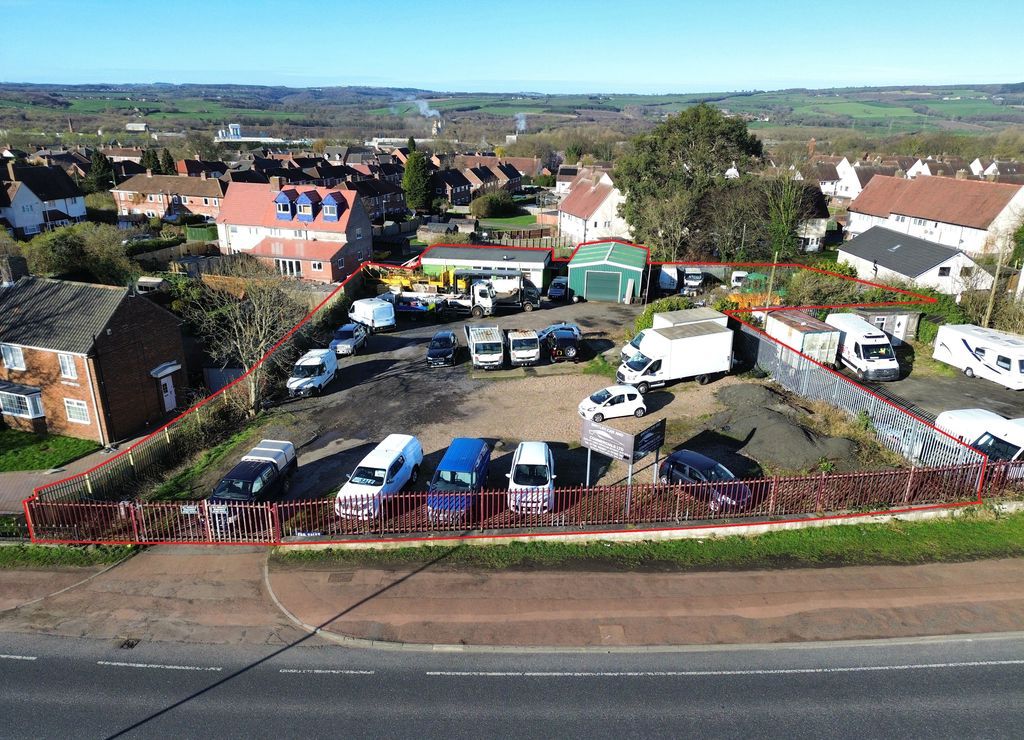 Property photo 1 of 9 Photo 3