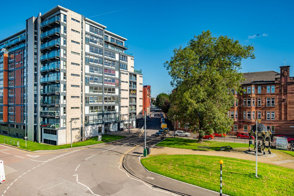 Property photo 1 of 27